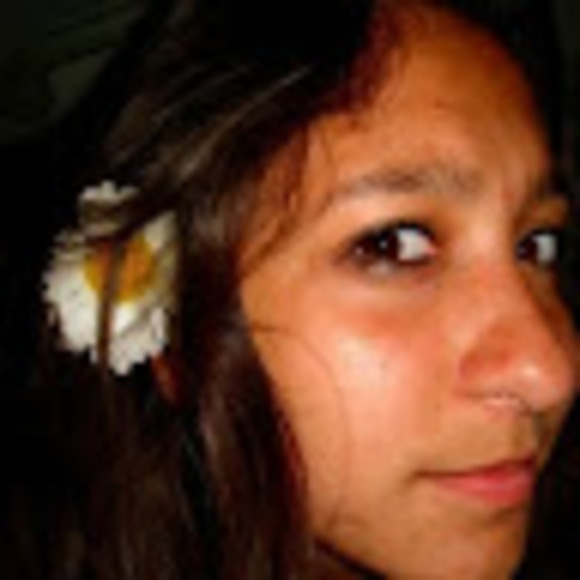 Meet the Posher Other - Meet your Posher, Julia